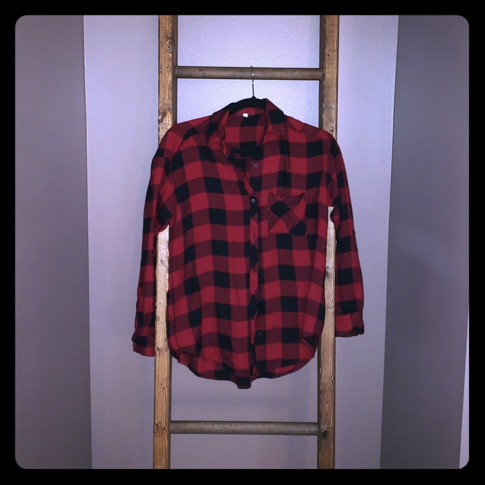 *Reposh* Super cute buffalo plaid top